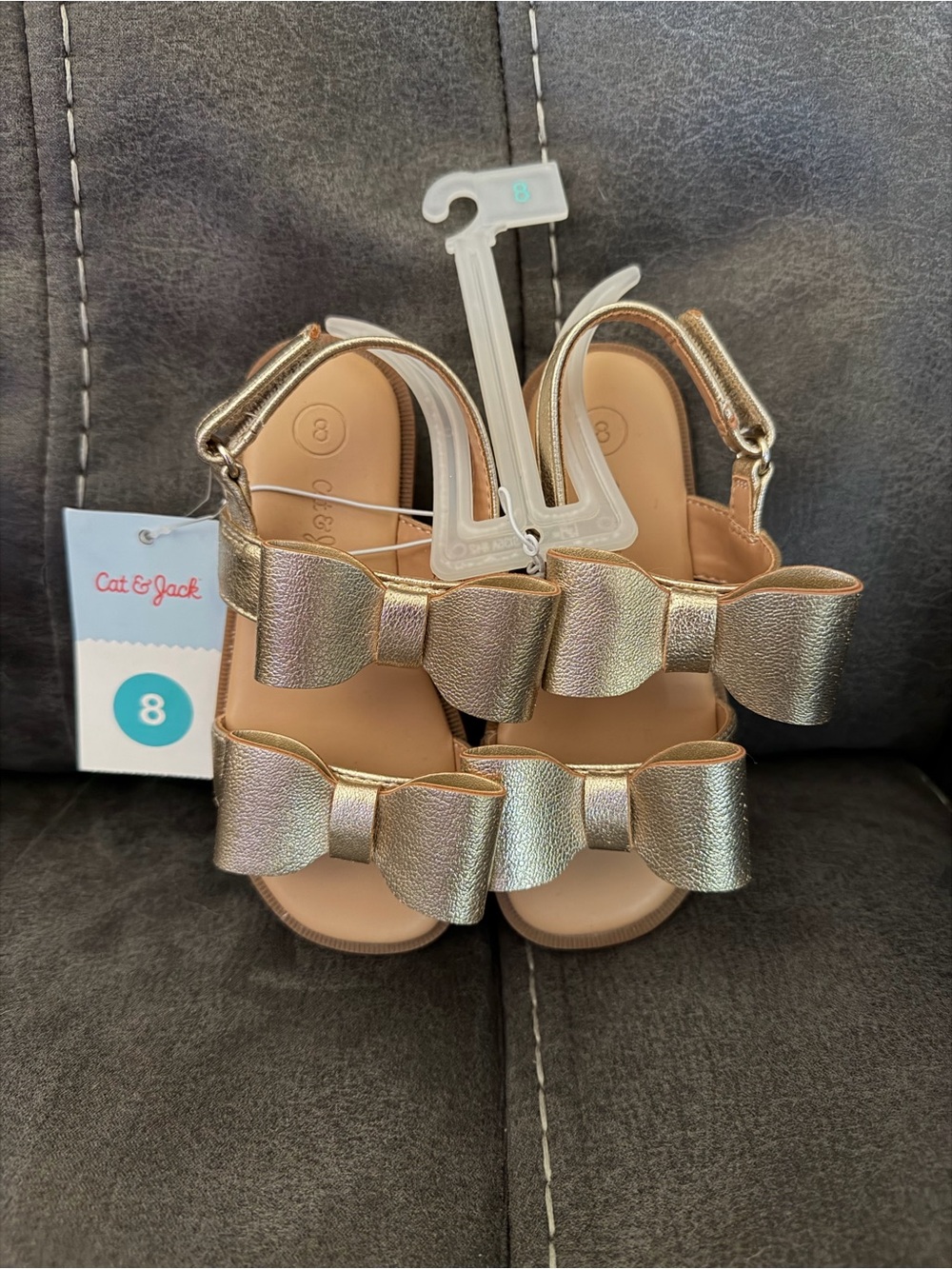 Cat & Jack Toddlers’ Metallic Gold Bow Sandals - Size 8